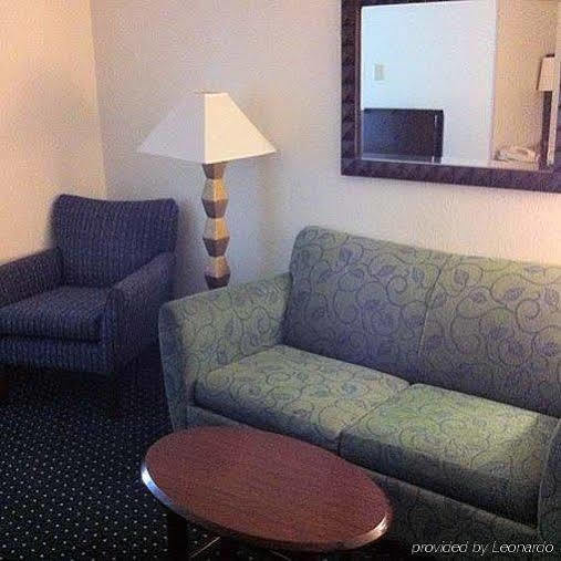 Studios And Suites 4 Less - Gum Road Chesapeake Extérieur photo